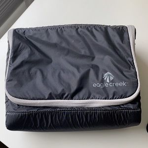 Eagle Creek Pack-it Specter On-Board Toiletry Bag